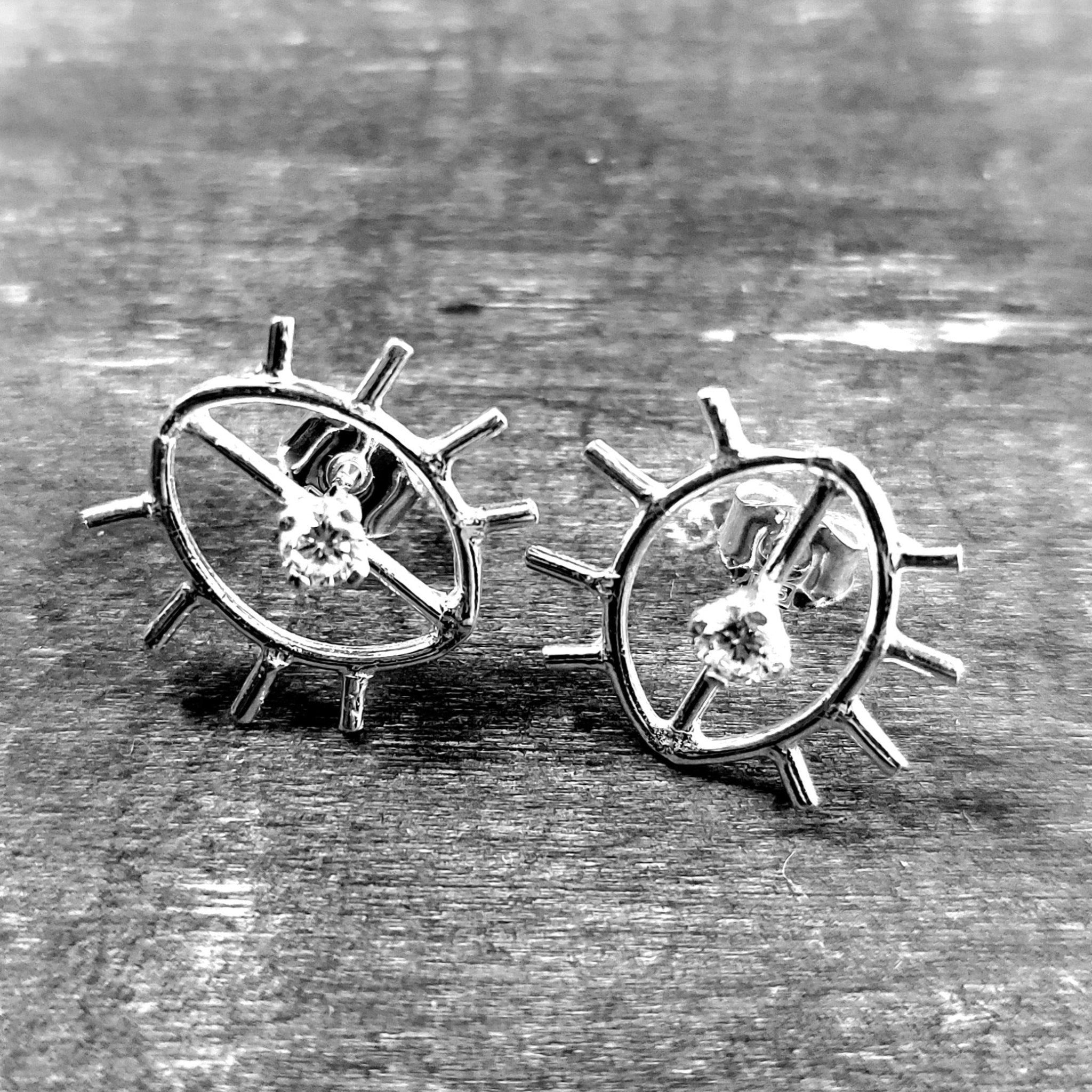 Image of Hiekkaa Pillussa Korvakorut, tappi - Vittujen Kevät