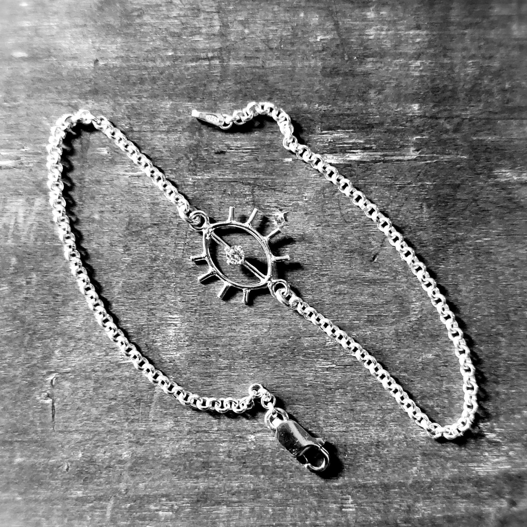 Image of Hiekkaa Pillussa Nilkkaketju - Vittujen Kevät