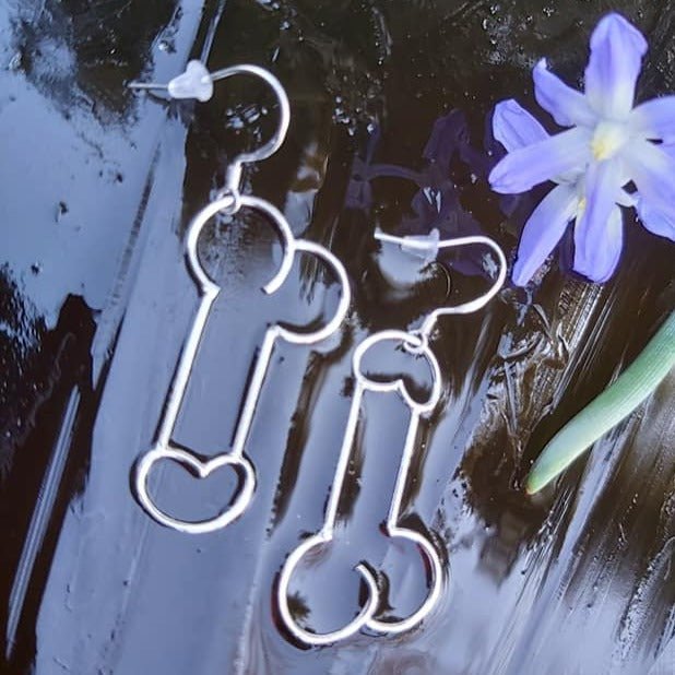 Image of Kyrpien Takatalvi Korvakorut, koukku - Vittujen Kevät