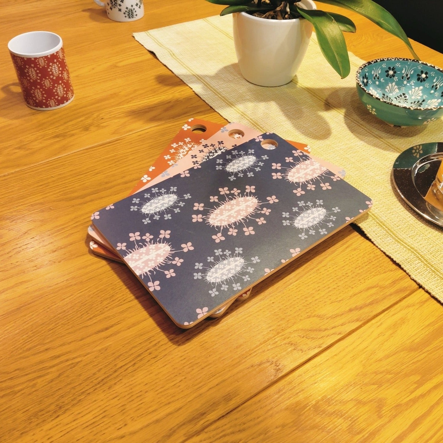 Image of Leikkuulauta - Tuhero / Puskapalovaara - Vittujen Kevät