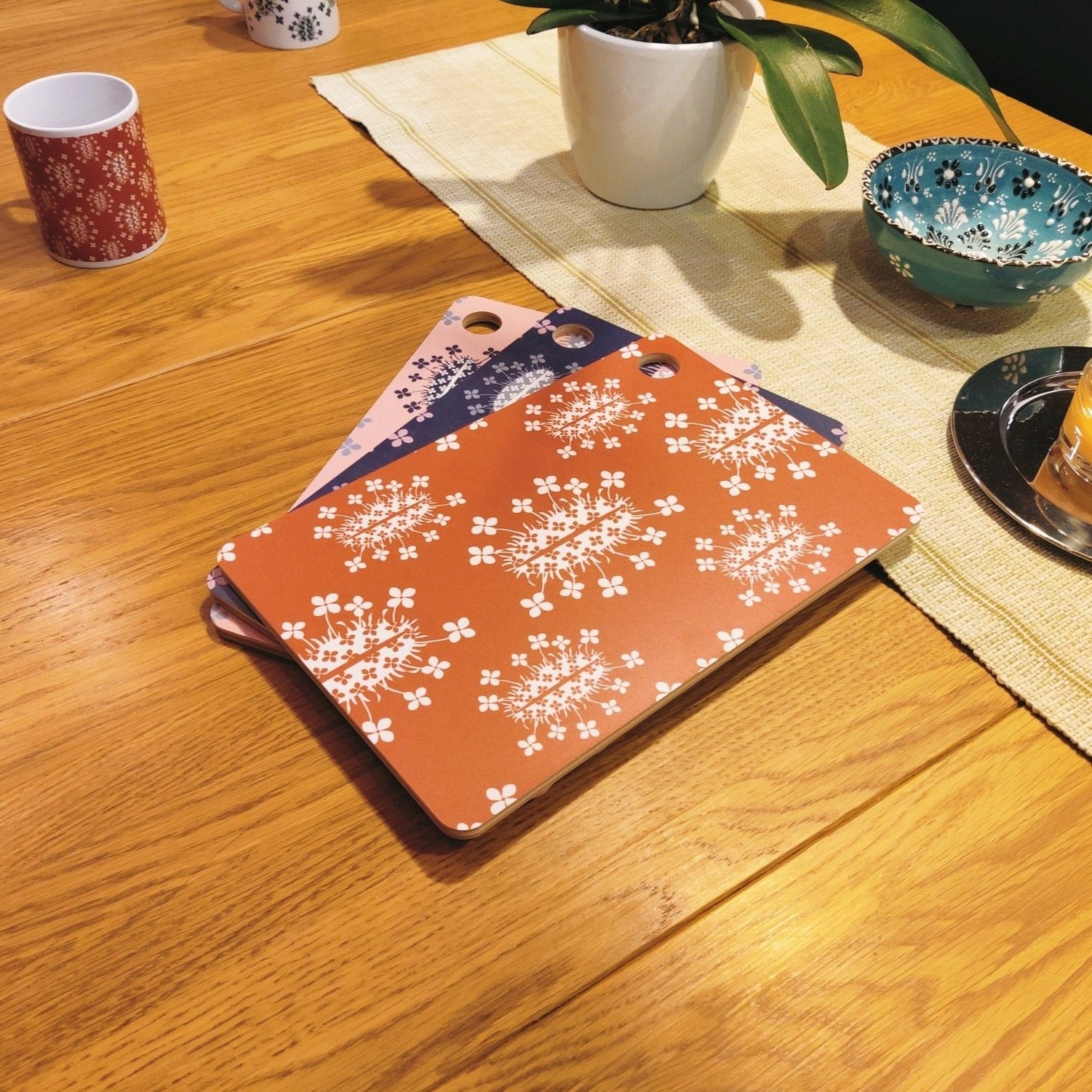 Leikkuulauta - Tuhero / Puskapalovaara - Vittujen Kevät