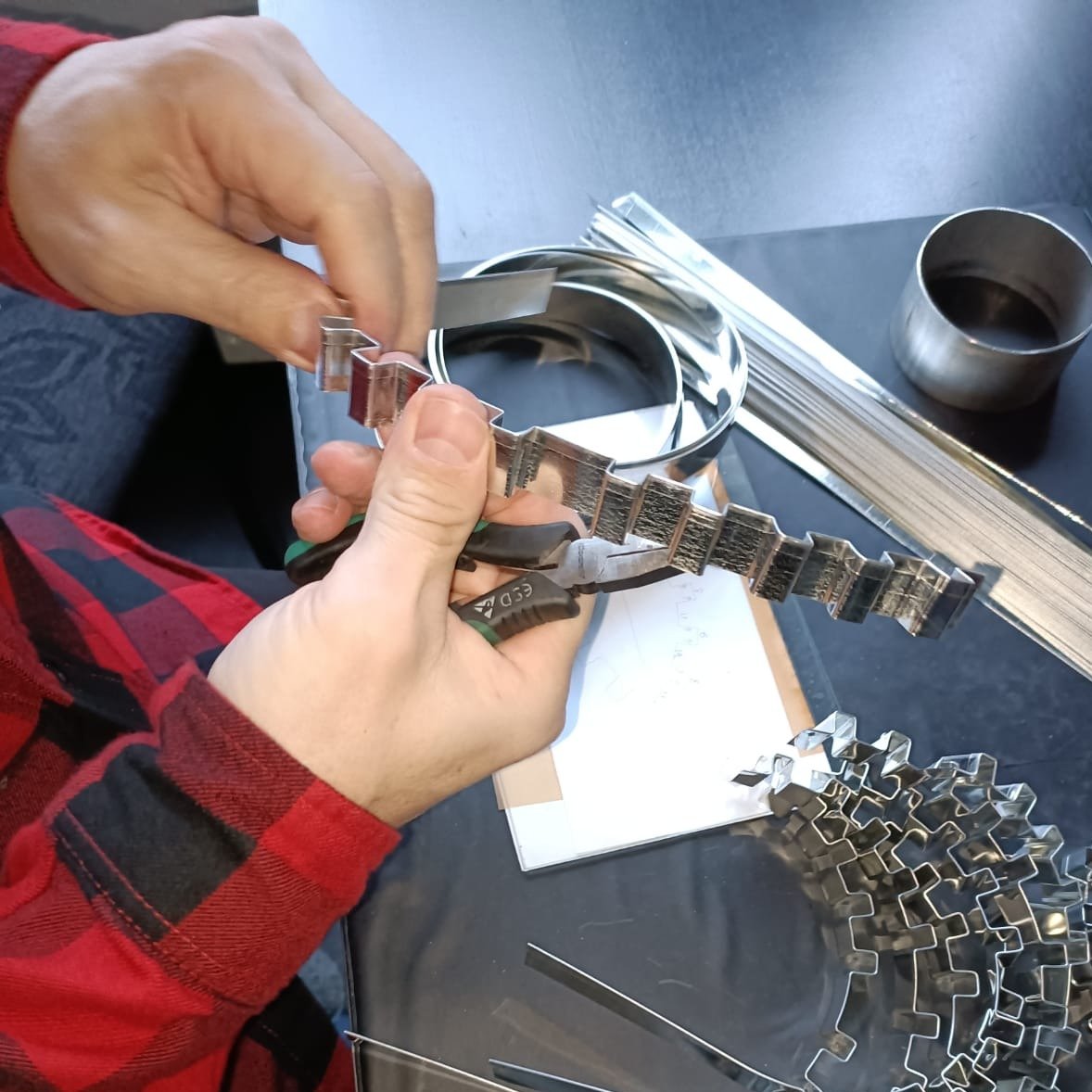 Piparipiparimuotti - Vittujen Kevät