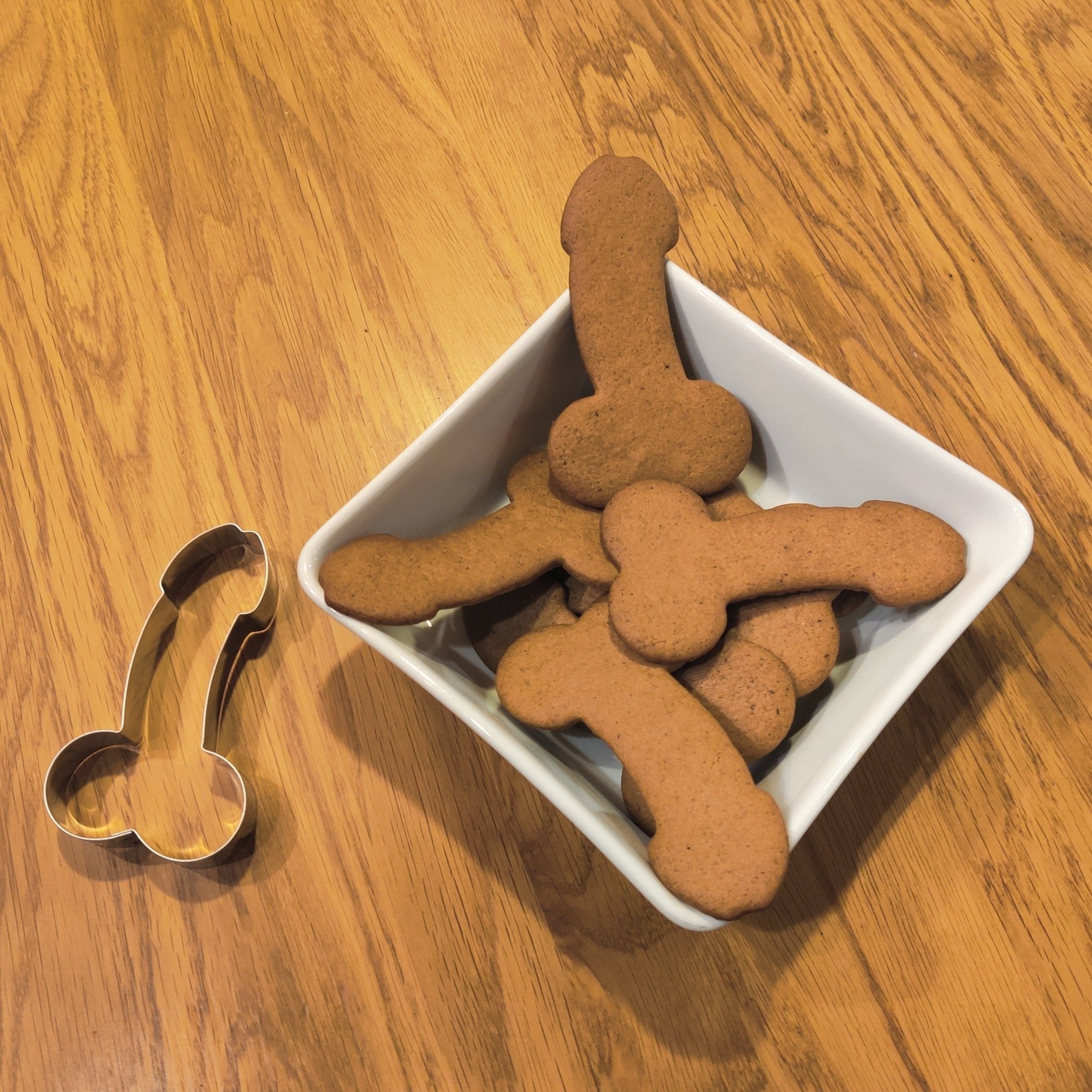 Piparkalumuotti - Vittujen Kevät