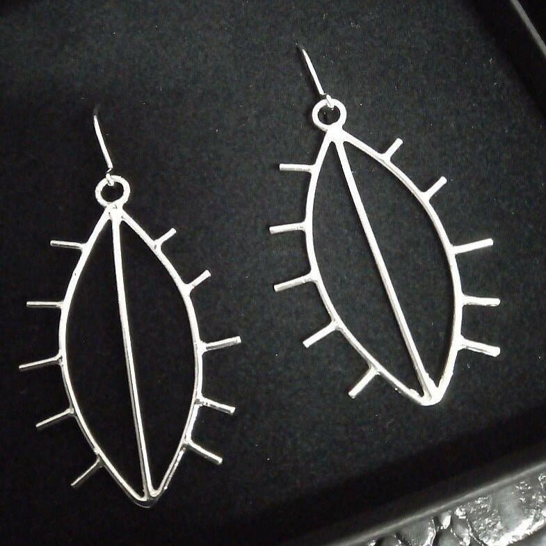 Image of Vittujen kevät Korvakorut, koukku - Vittujen Kevät